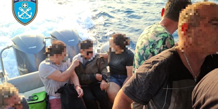 Φωτιά στο Ρέθυμνο: 31 απεγκλωβισμοί διά θαλάσσης