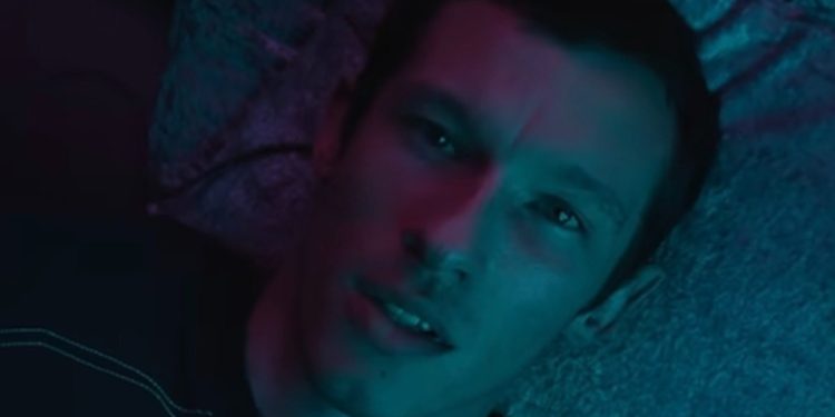 Το «Neuromancer» αποκαλύπτεται με τον Callum Turner