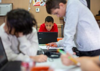 Παιχνίδια παρακάμπτουν τα φίλτρα σχολικών συσκευών
