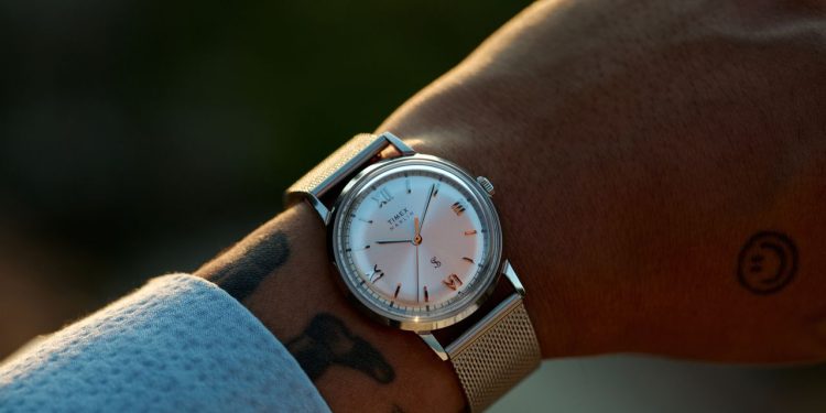 Η Timex Marlin Mesh ανανεώνεται από τον Todd Snyder