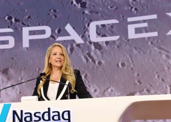 Η SpaceX ετοιμάζει πλήρες δίκτυο κινητής με Starlink