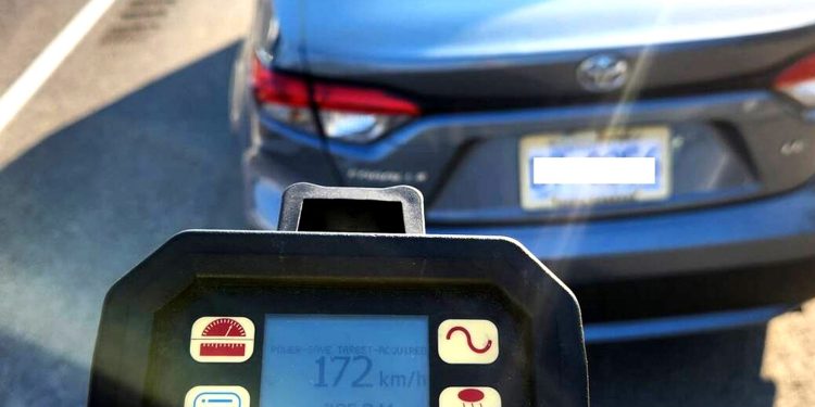 Toyota Corolla: Δοκιμή με 172 χλμ./ώρα και ακινητοποίηση