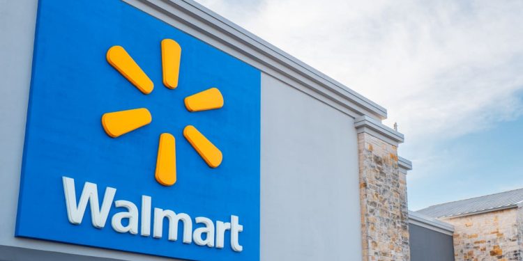 Walmart: Επιβράδυνση πωλήσεων και συγκρατημένες προβλέψεις